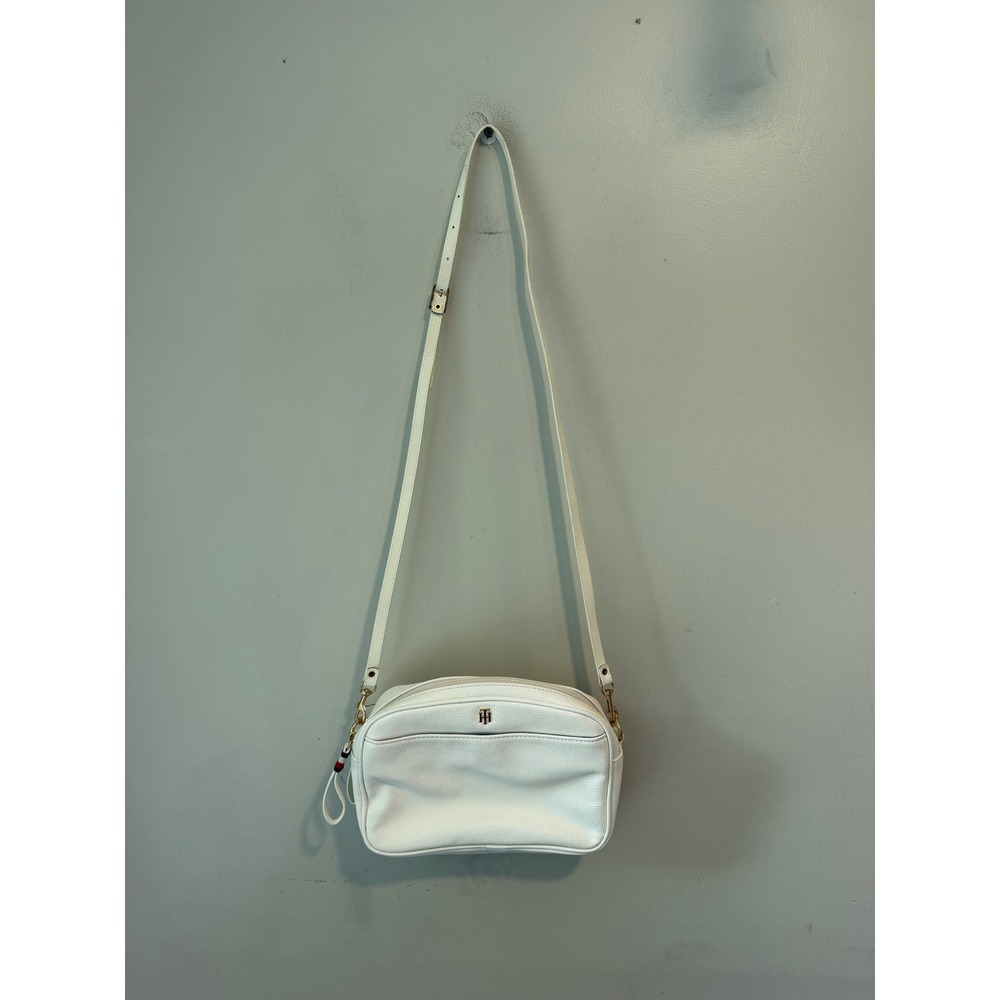 Tommy Hilfiger White Pebbled Crossbody Camera Bag Gold Tone Logo Purse